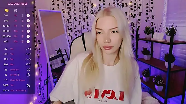 AnyaTaylor  online show from 04/29/26, 02:16