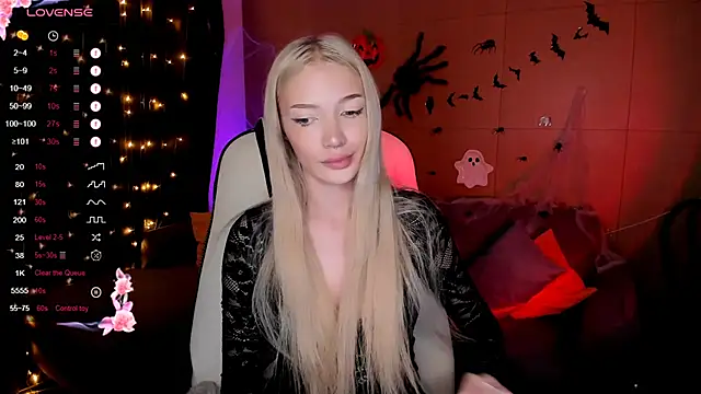 AnyaTaylor  online show from 10/29/25, 06:01