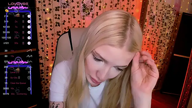 AnyaTaylor  online show from 03/15/26, 02:07