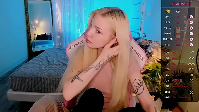 AnyaTaylor  online show from 05/31/26, 02:28