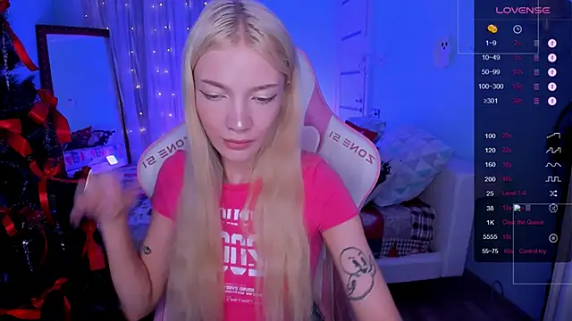 AnyaTaylor  online show from 12/21/25, 02:24