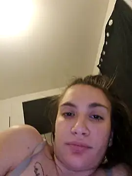 Michou02xXx online show from 12/13/25, 08:04