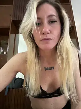 caritadeangellll online show from 09/13/25, 06:41