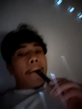 ernin2865 online show from 11/11/25, 10:21