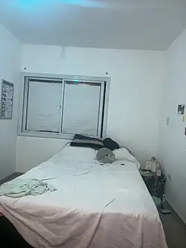 kendrafarq online show from 04/19/26, 05:52