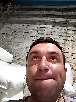 Ivandovxxxl 1010 online show from 09/28/25, 06:26