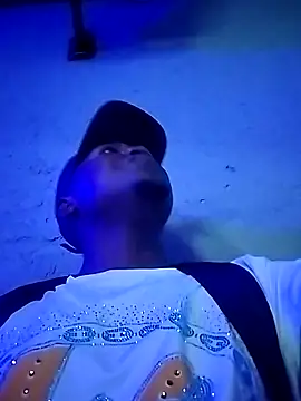 Snapshot of shebeshid chatting on 03/04/26, 11:18 shebeshid online show from 03/04/26, 11:18