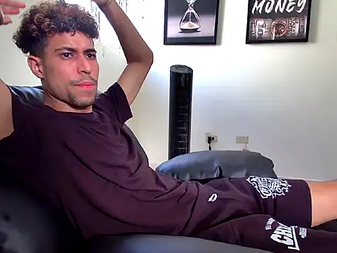 Dollarhot30 online show from 03/04/26, 09:22