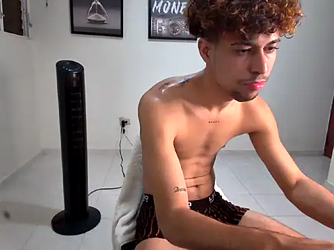 Dollarhot30 online show from 02/18/26, 02:09