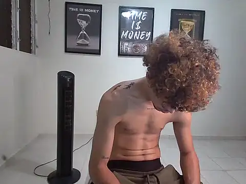 Dollarhot30 online show from 02/09/26, 11:47