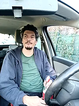 twitshe online show from 11/07/25, 02:21