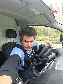 twitshe online show from 03/25/26, 12:37