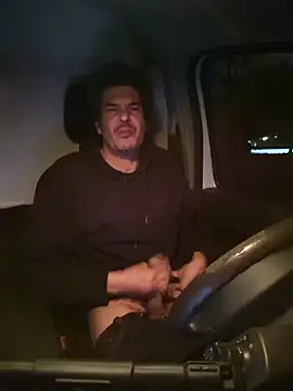 twitshe online show from 03/09/26, 06:44