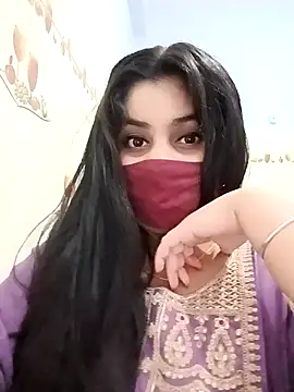 Hot-Soniya733 online show from 04/11/26, 07:28