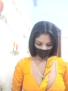 Hot-Soniya733 online show from 11/03/25, 07:17