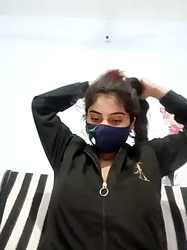 Hot-Soniya733 online show from 01/08/26, 11:38