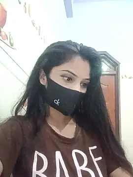 Snapshot of Hot-Soniya733 chatting on 10/27/25, 04:30 Hot-Soniya733 online show from 10/27/25, 04:30