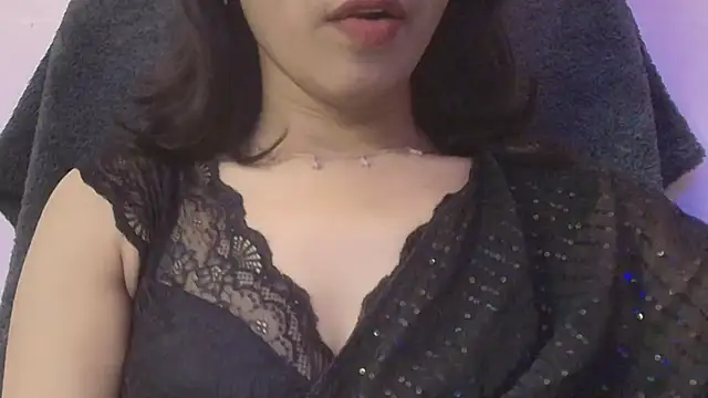Snapshot of SWEET-18-TEEN chatting on 10/07/25, 06:09 SWEET-18-TEEN online show from 10/07/25, 06:09