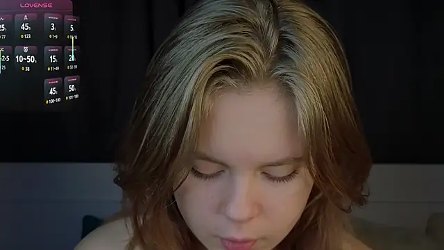 JulietteRain online show from 12/15/25, 05:41