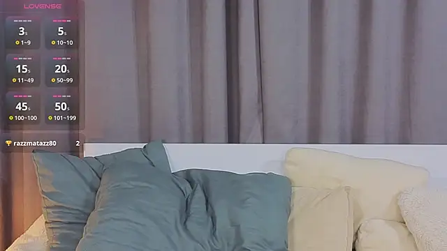 JulietteRain online show from 11/23/25, 05:12