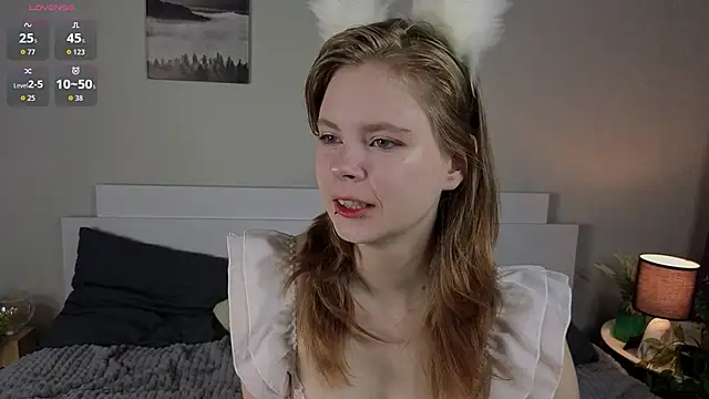Snapshot of JulietteRain chatting on 06/12/26, 06:27 JulietteRain online show from 06/12/26, 06:27