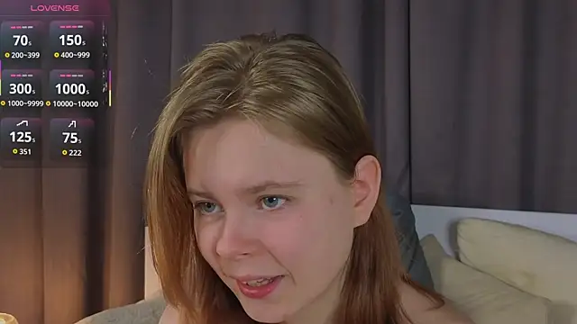 JulietteRain online show from 11/28/25, 05:46