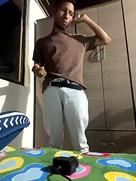 leinad or97 online show from 10/25/25, 04:22