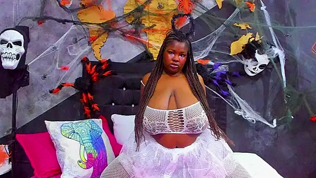 Maiam  Rossi online show from 10/31/25, 01:08