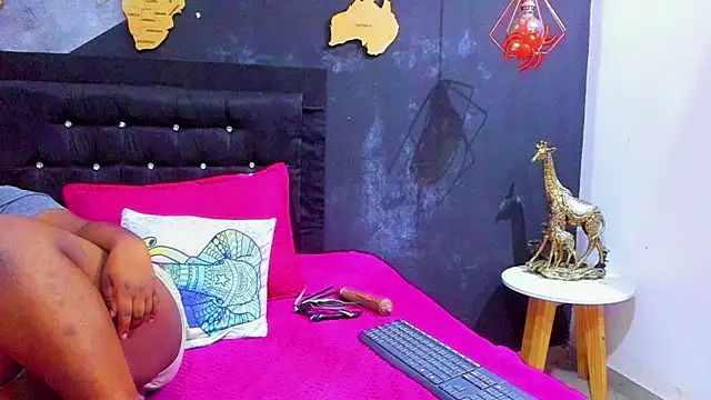 Maiam  Rossi online show from 12/02/25, 11:45