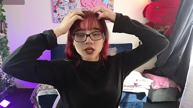 MiaVelvetDoll online show from 05/06/26, 02:21