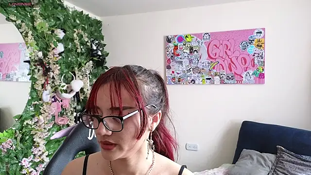 MiaVelvetDoll online show from 05/23/26, 02:38