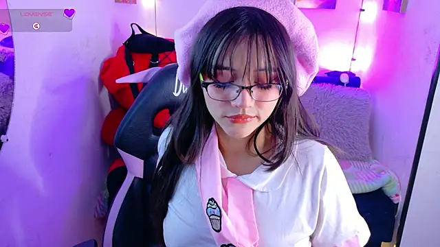 MiaVelvetDoll online show from 10/02/25, 02:09