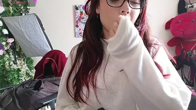 MiaVelvetDoll online show from 03/19/26, 03:12