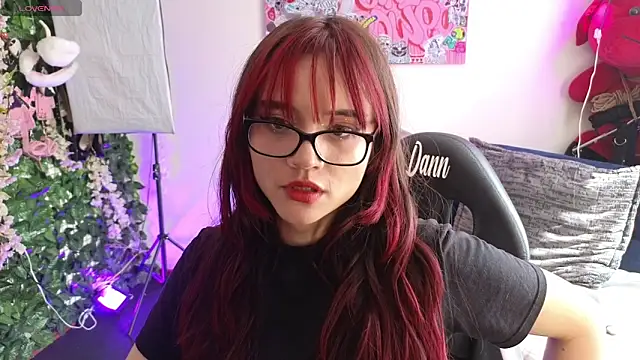 MiaVelvetDoll online show from 05/20/26, 02:47