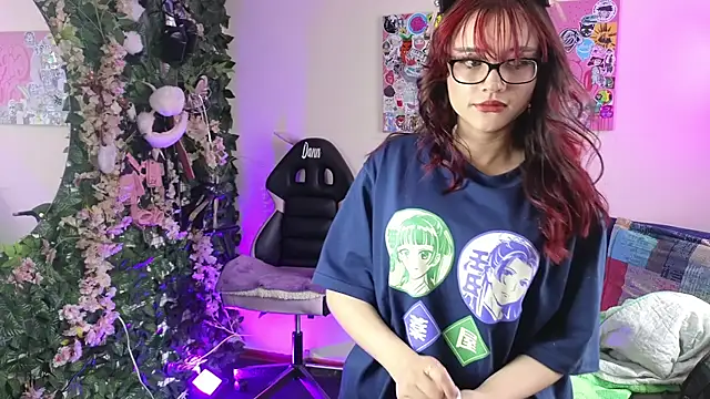 MiaVelvetDoll online show from 05/19/26, 02:24