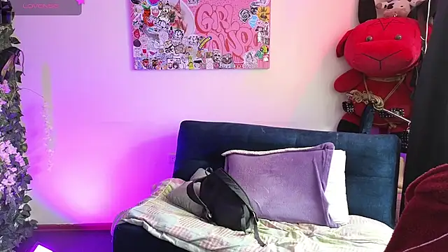 MiaVelvetDoll online show from 04/11/26, 01:59