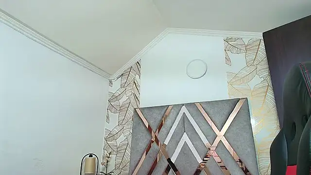 CharlotteSchmidtt online show from 11/13/25, 11:25