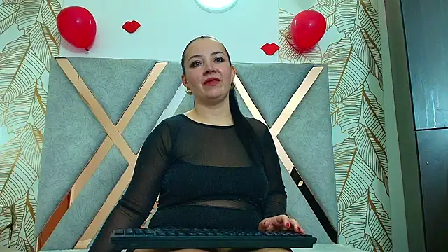 CharlotteSchmidtt online show from 02/11/26, 11:32