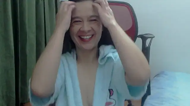 Aileendarkhot online show from 11/28/25, 05:40