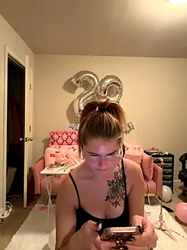 Riley ray69 online show from 11/12/25, 03:21