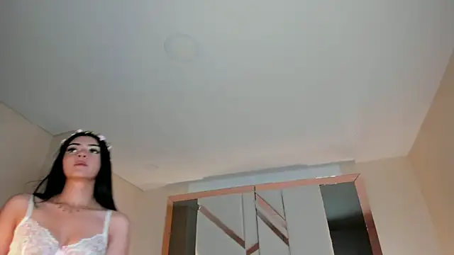 EmmaStonns online show from 11/10/25, 02:11