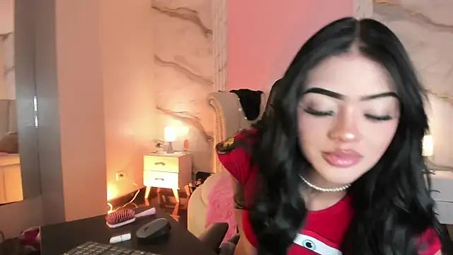 EmmaStonns online show from 05/11/26, 03:18