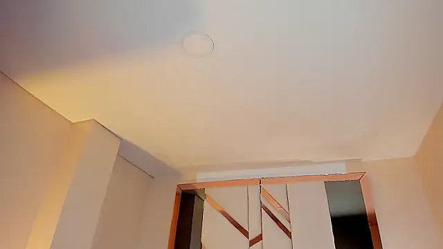 EmmaStonns online show from 12/01/25, 01:23