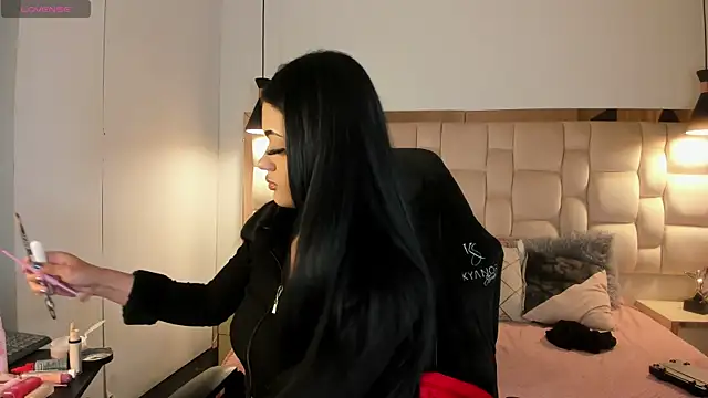 EmmaStonns online show from 04/08/26, 12:50