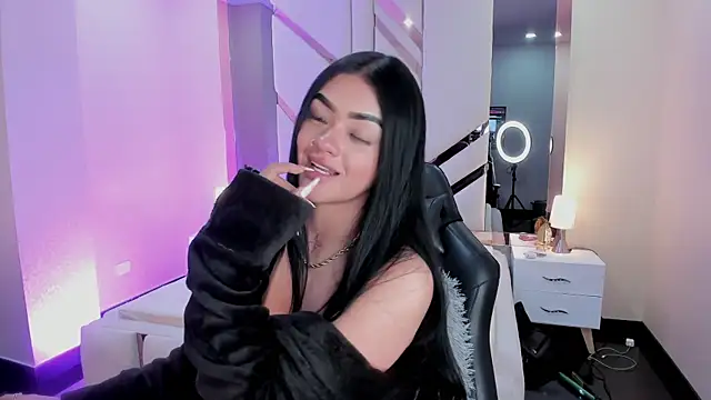 EmmaStonns online show from 09/10/25, 01:15