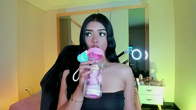 EmmaStonns online show from 11/03/25, 03:37