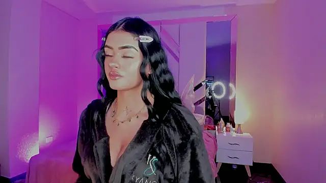 EmmaStonns online show from 11/12/25, 01:48