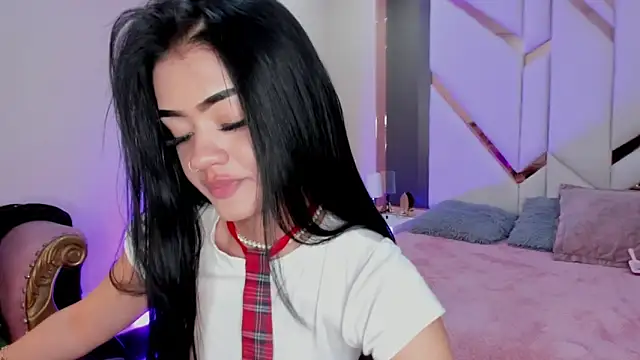 EmmaStonns online show from 09/30/25, 11:38