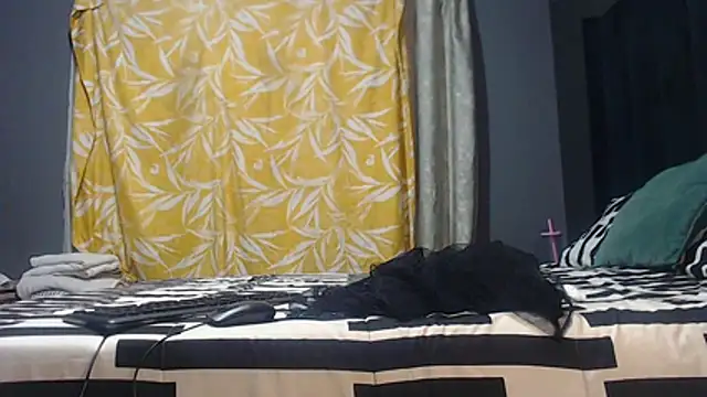 SEXYHUGEASS21 online show from 07/15/26, 05:47
