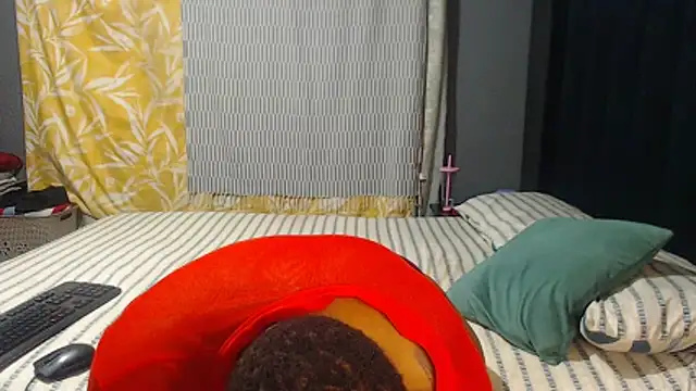 SEXYHUGEASS21 online show from 06/12/26, 06:11